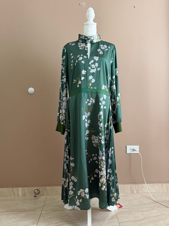 Ted Baker London Dresses & Skirts - Ted Baker green dress Size 12